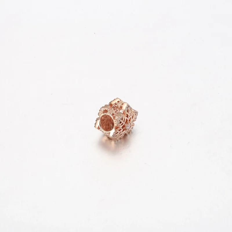 (zdjęcie do) Świąteczna zawieszka w kształcie płatka śniegu Pandora - 782378C01 - Wyświetl 4