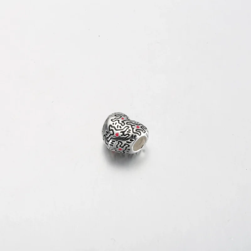 (zdjęcie do) Zawieszka Keith Haring™ x Pandora Line Art People - 792224C01 - Wyświetl 3