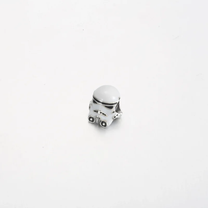 (zdjęcie do) Zawieszka na hełm Pandora Star Wars™ Stormtrooper™ - 791454C01 - Wyświetl 2