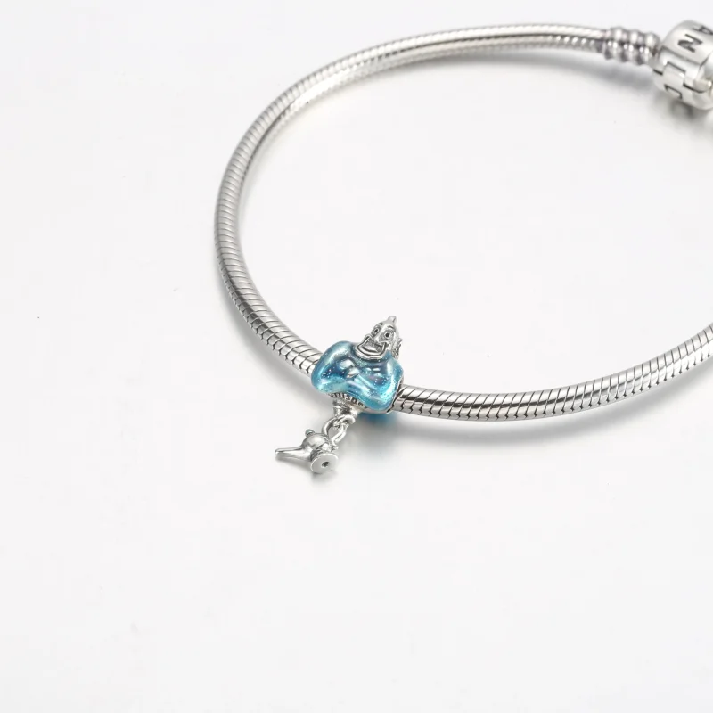 (zdjęcie do) Zawieszka Pandora Disney Aladyn Dżin i lampa - 792348C01 - Wyświetl 4