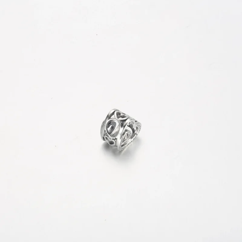 (zdjęcie do) Zawieszka Pandora Splecione Nieskończone Serca - 790800C00 - Wyświetl 4