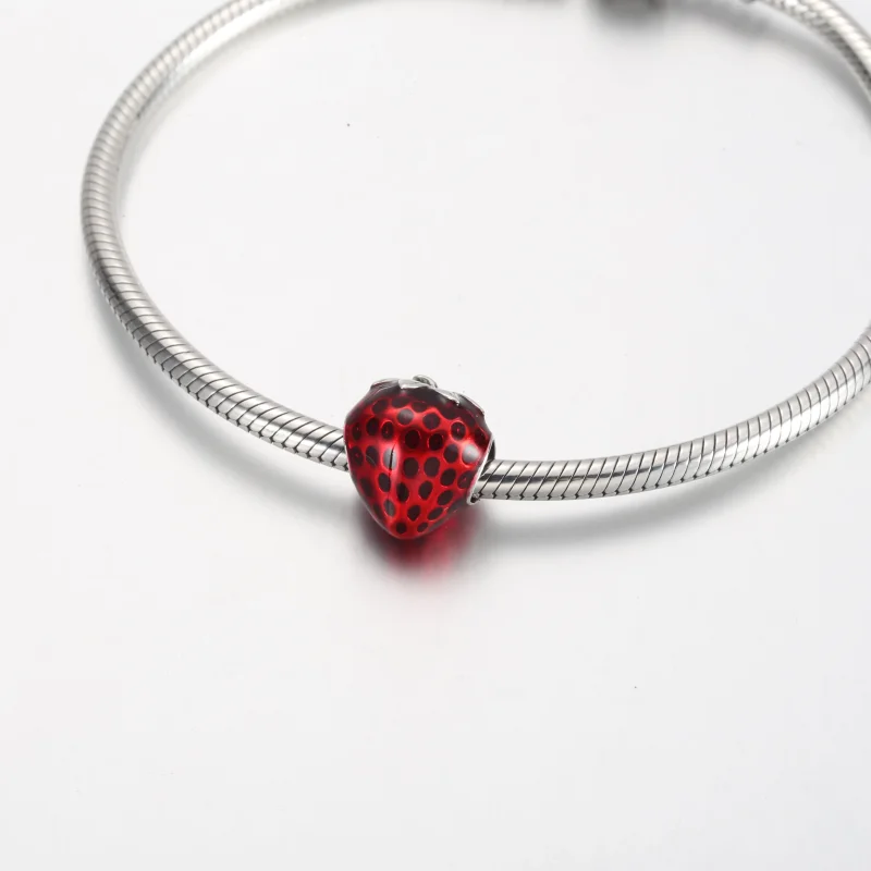 (zdjęcie do) Zawieszka Pandora z owocami truskawek - 791681C01 - Wyświetl 5