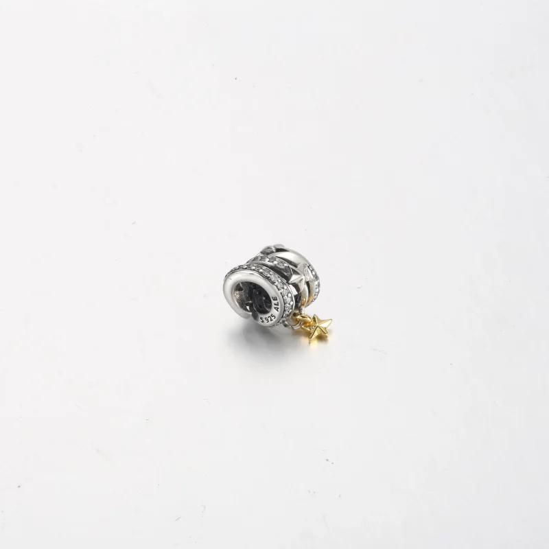 (zdjęcie do) Zawieszka spiralna Pandora ze spadającą gwiazdą - 762206C01 - Wyświetl 3