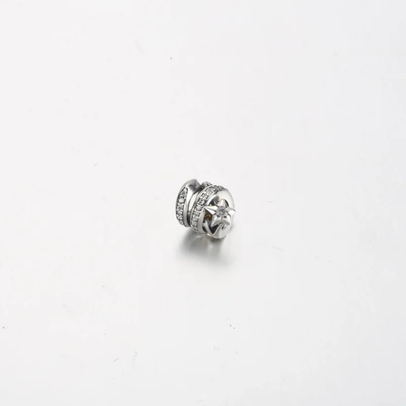 (zdjęcie do) Zawieszka spiralna Pandora ze spadającą gwiazdą - 762206C01 - Wyświetl 4