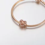 Zawieszka w kształcie różowego serca Pandora Family - 782246C01