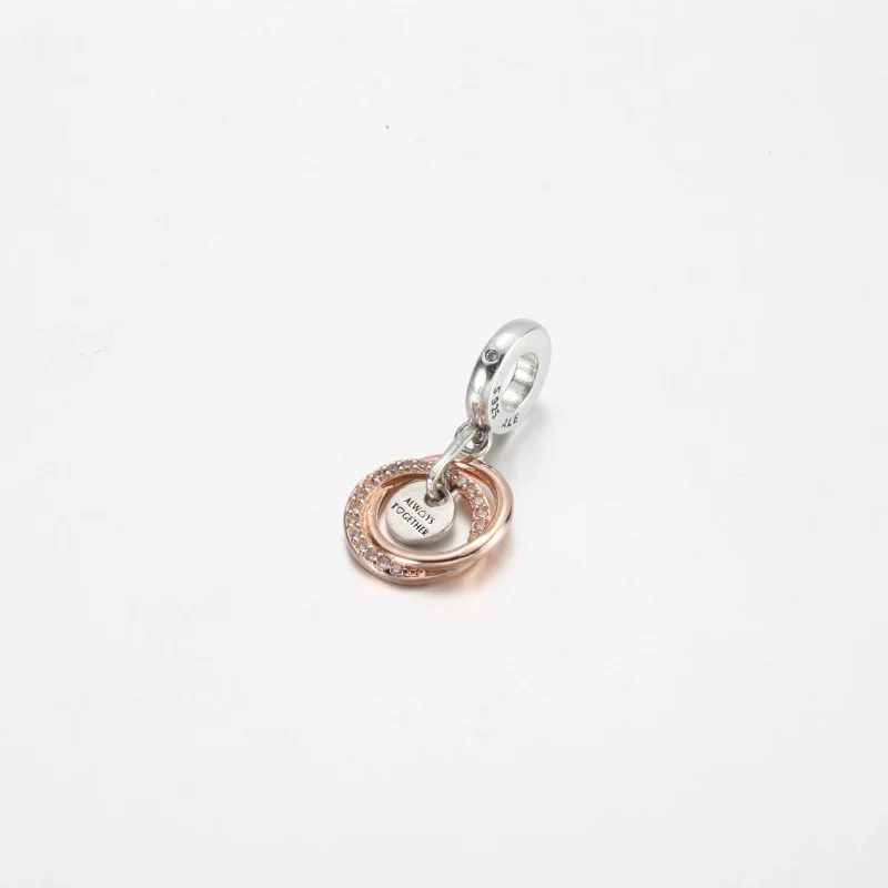 (zdjęcie do) Zawieszka z motywem rodziny Pandora, zawsze otoczona - 780797C01 - Wyświetl 2