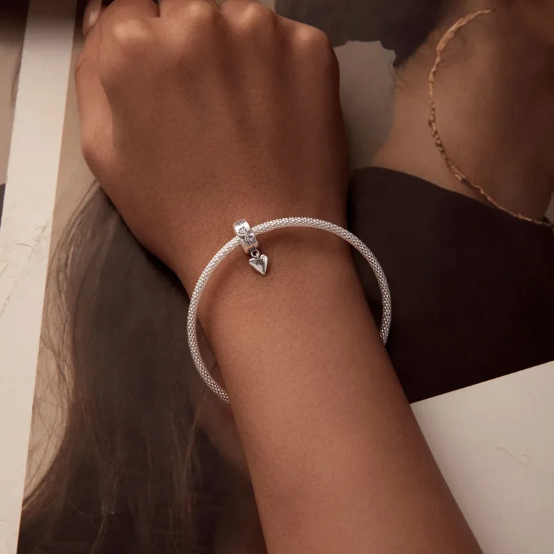 (zdjęcie do) Zawieszka z silikonową klamrą w kształcie inteligentnego serca w stylu PANDORA - - Wyświetl 6