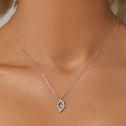 Naszyjnik w geometrycznym stylu PANDORA - SCN517