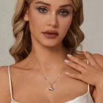 Naszyjnik w stylu samolotu w kolorze czarnym PANDORA - SCN516
