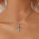 Naszyjnik z różanym krzyżem w stylu PANDORA - BSN379