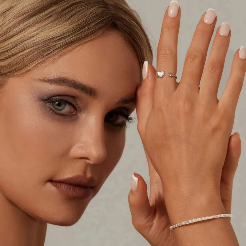 (zdjęcie do) Pierścionek z białą muszlą w stylu PANDORA, bijącym sercem - BSR520-E - Wyświetl 4