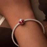 Świecąca w ciemności zawieszka Biedronka w stylu PANDORA - SCC2735