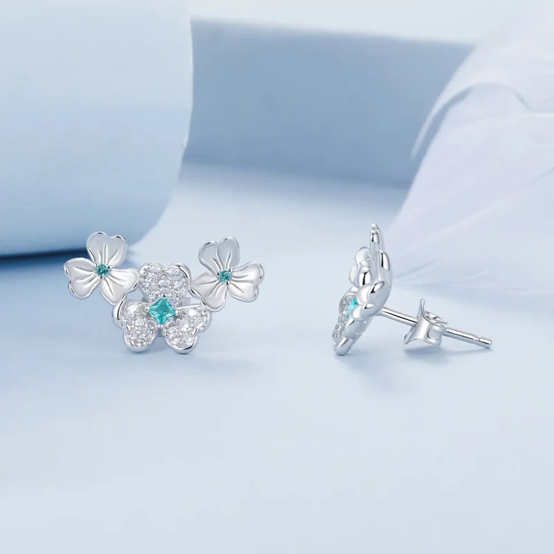 (zdjęcie do) Kolczyki PANDORA Style Shamrock - BSE1026 - Wyświetl 4