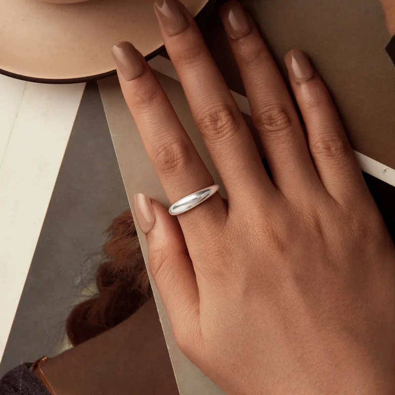 (zdjęcie do) PANDORA Style Gładki prosty pierścionek - BSR558 - Wyświetl 4