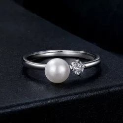 Pierścionek z perłą naturalną moissanit PANDORA Style (z jednym certyfikatem) - MSR053