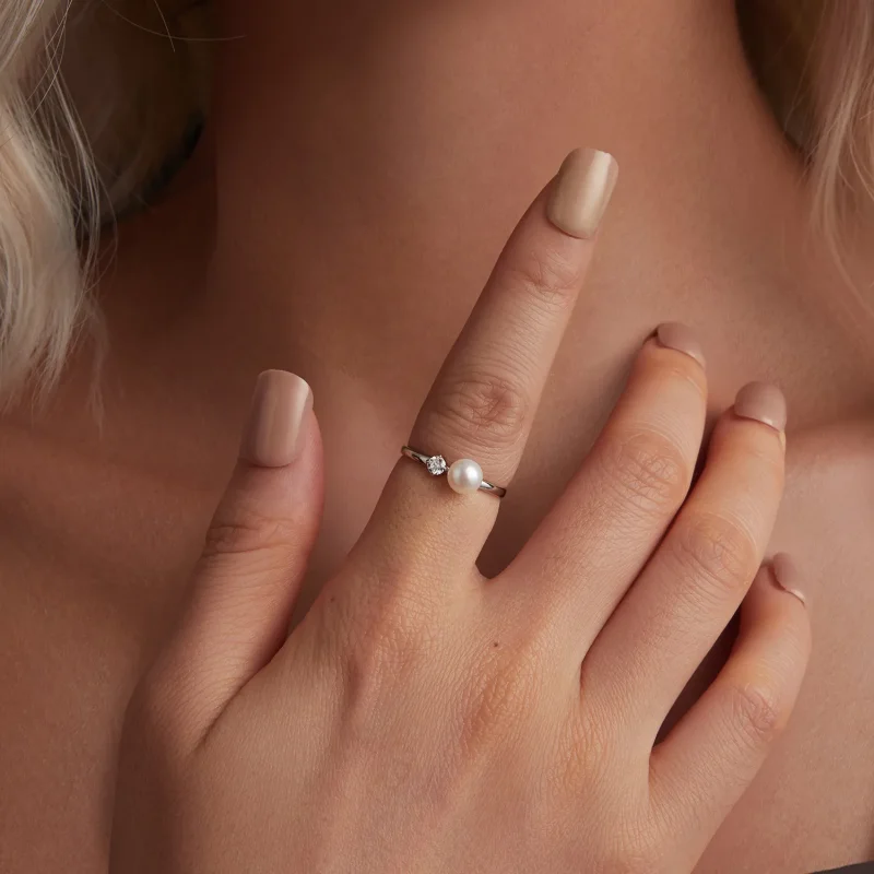 (zdjęcie do) Pierścionek z perłą naturalną moissanit PANDORA Style (z jednym certyfikatem) - - Wyświetl 4