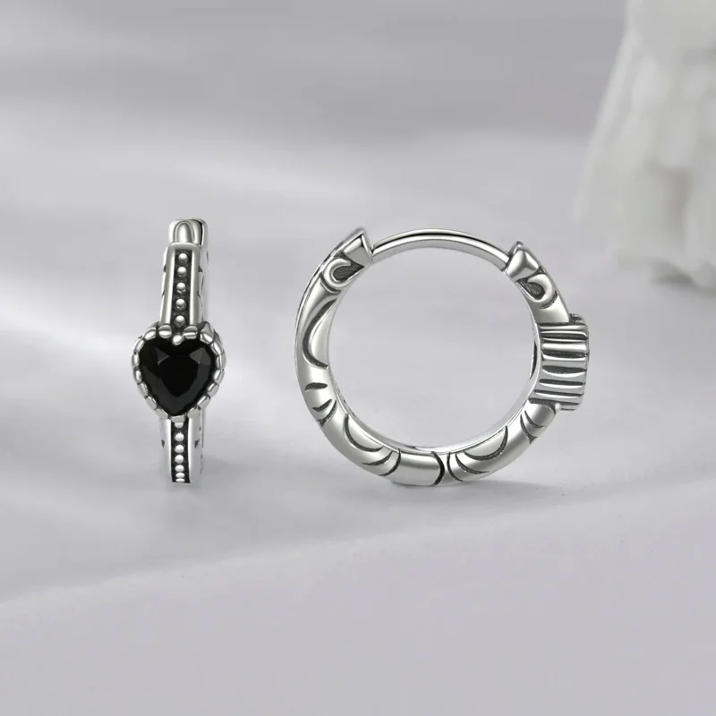 (zdjęcie do) Kolczyki PANDORA Style Heart of Night - SCE1800 - Wyświetl 2