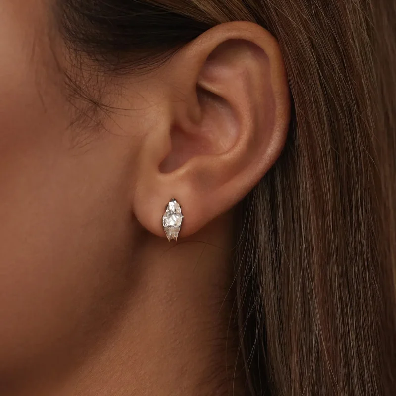 (zdjęcie do) PANDORA Style Lśniące srebrne kolczyki - BSE1062 - Wyświetl 6