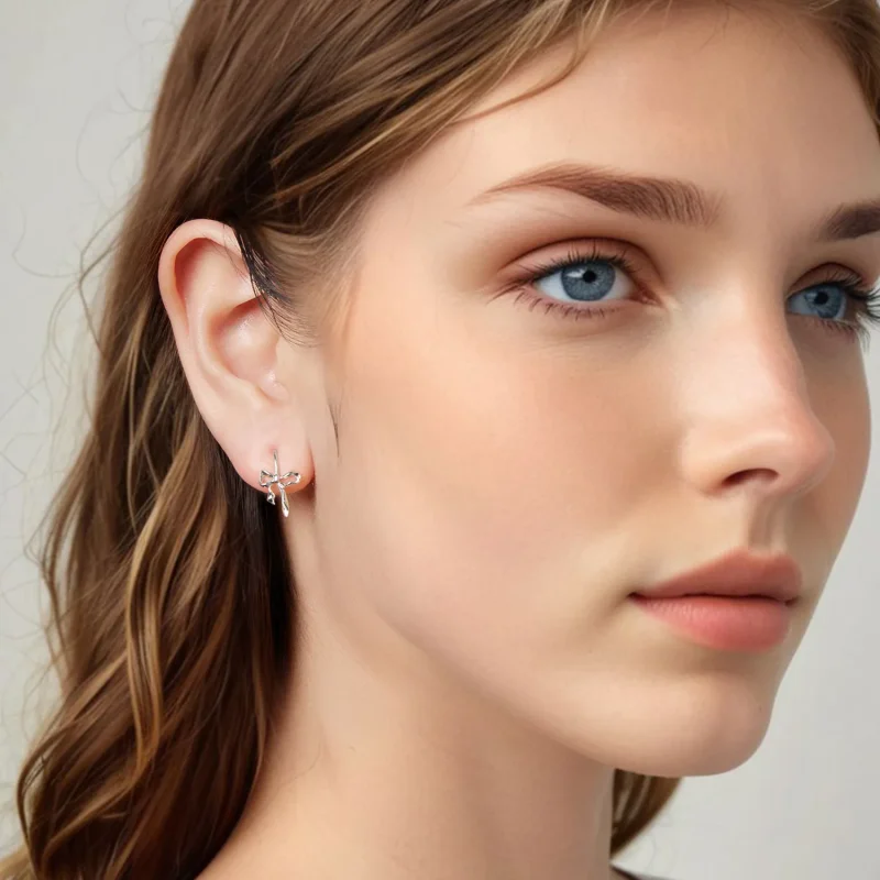 (zdjęcie do) Pandora Style S925 Srebro Koloidalne Romantyczne Kolczyki z Kokardką i Powłoką P - Wyświetl 8