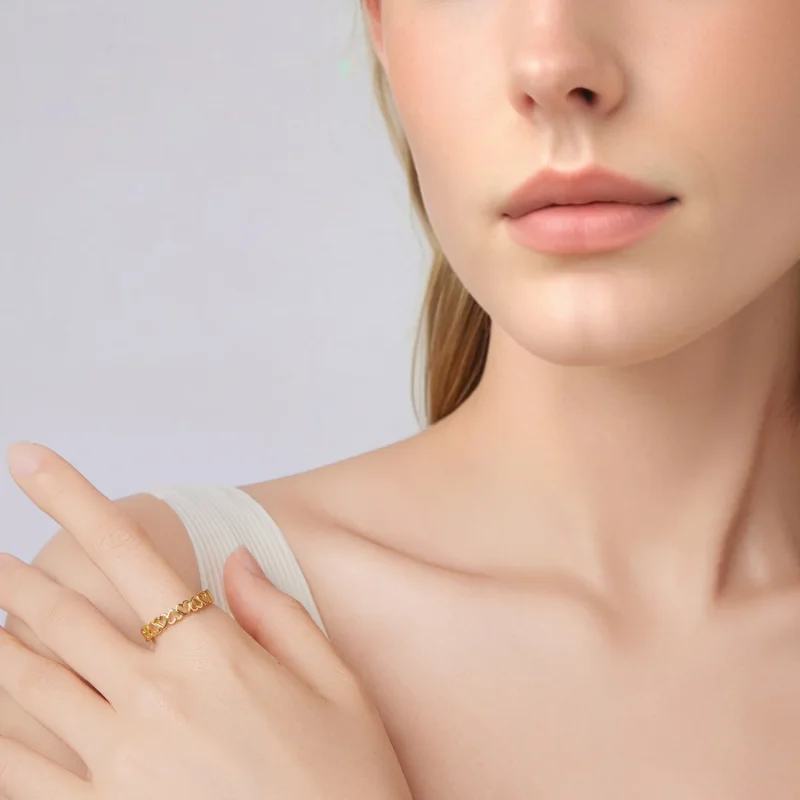 (zdjęcie do) Pandora Style 925 Srebrna Pierścionek z Serduszkami z Platynowym i Złotym Połysk - Wyświetl 7