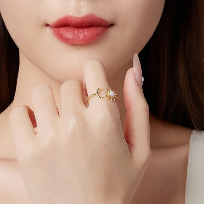 (zdjęcie do) Pandora Style 925 Srebrna pierścionek otwarty Słońce Księżyc z syntetycznym opal - Wyświetl 8