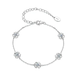 (zdjęcie do) Pandora Style 925 Srebrna Bransoletka z Czterolistną Koniczyną i Moissanitem - Platerowana Platyną z Certyfikatem - MSB025