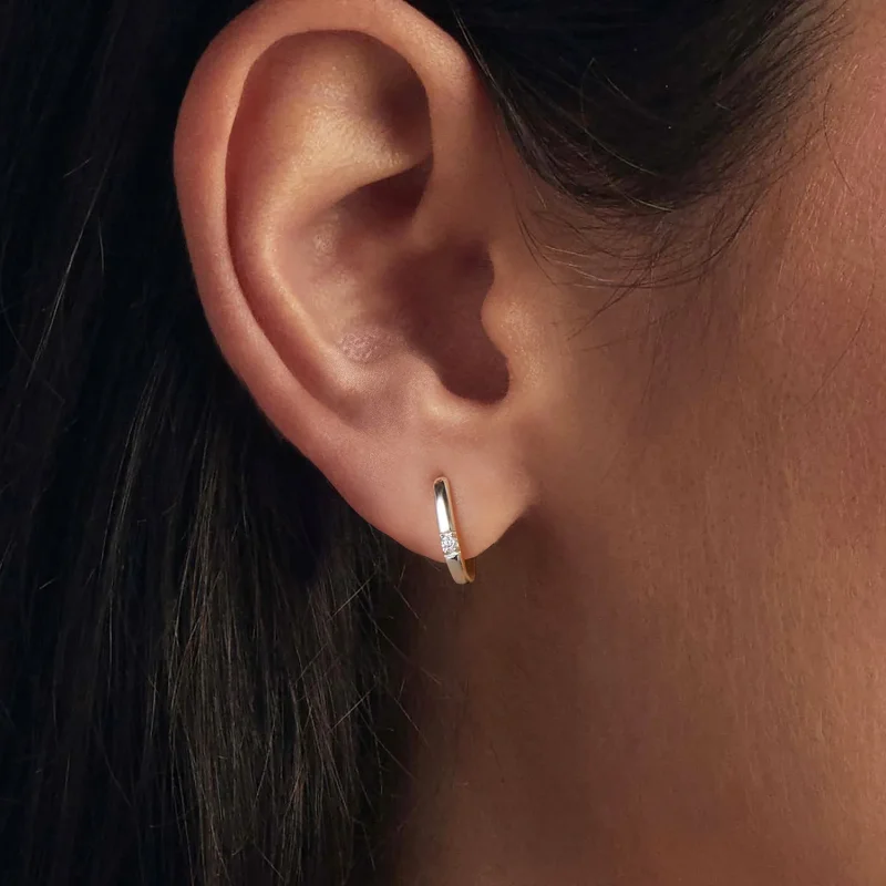 (zdjęcie do) Pandora Style 925 Srebrne Kolczyki Kwadratowe z Moissanitem z Certyfikatem - Biż - Wyświetl 5
