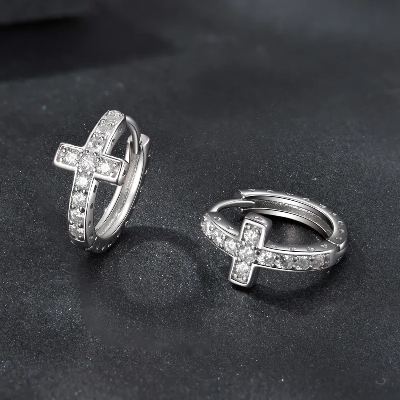 (zdjęcie do) Pandora Style 925 Srebrne Kolczyki Obręczowe z Krzyżem i Moissanitem z Certyfika - Wyświetl 3