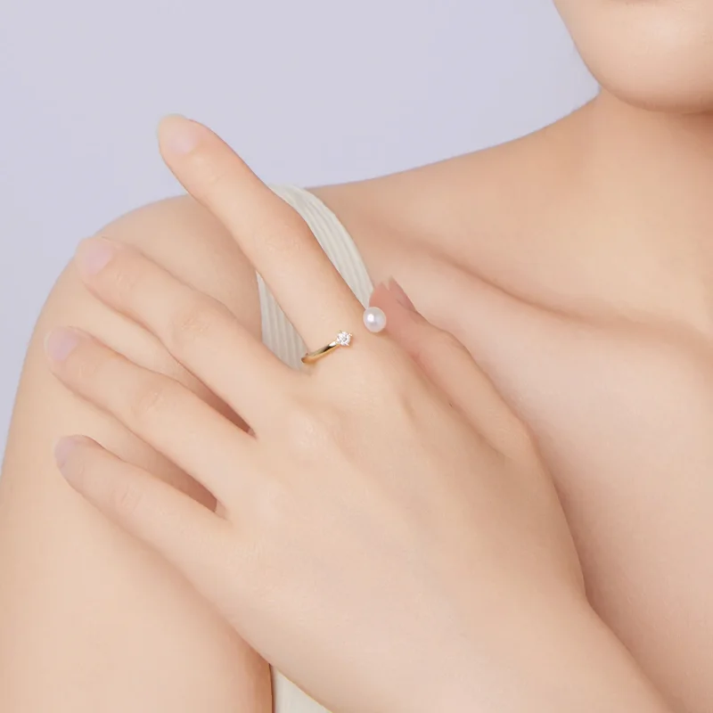 (zdjęcie do) Pierścionek otwarty Pandora Style-Inspired z perłą i moissanitem ze srebra próby - Wyświetl 7