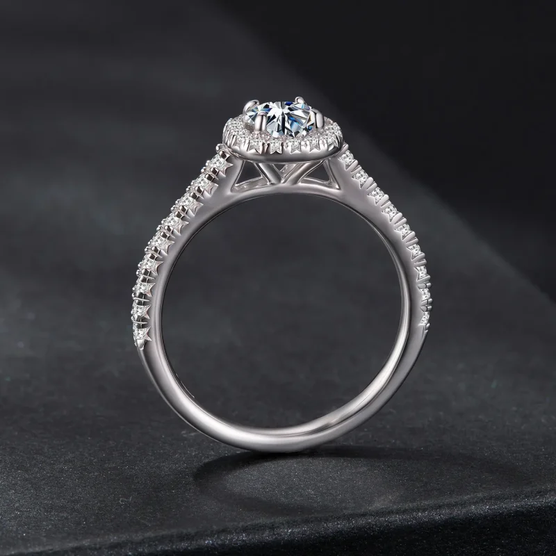 (zdjęcie do) Pierścionek zaręczynowy z moissanitem w stylu Pandora z kwadratową halo - 925 sr - Wyświetl 6