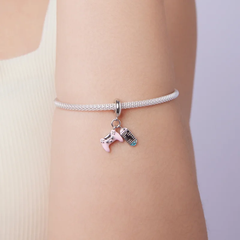 (zdjęcie do) Pandora Style 925 Srebrna Zawieszka z Charmsem Gamingowym - Różowa Emaliowana Ga - Wyświetl 6