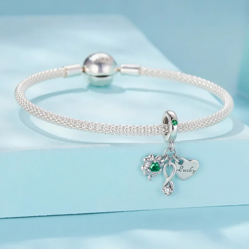 (zdjęcie do) Pandora Style 925 Srebro Próby Oxydowane Zawieszka Czterolistna Koniczyna z Cyrk - Wyświetl 3