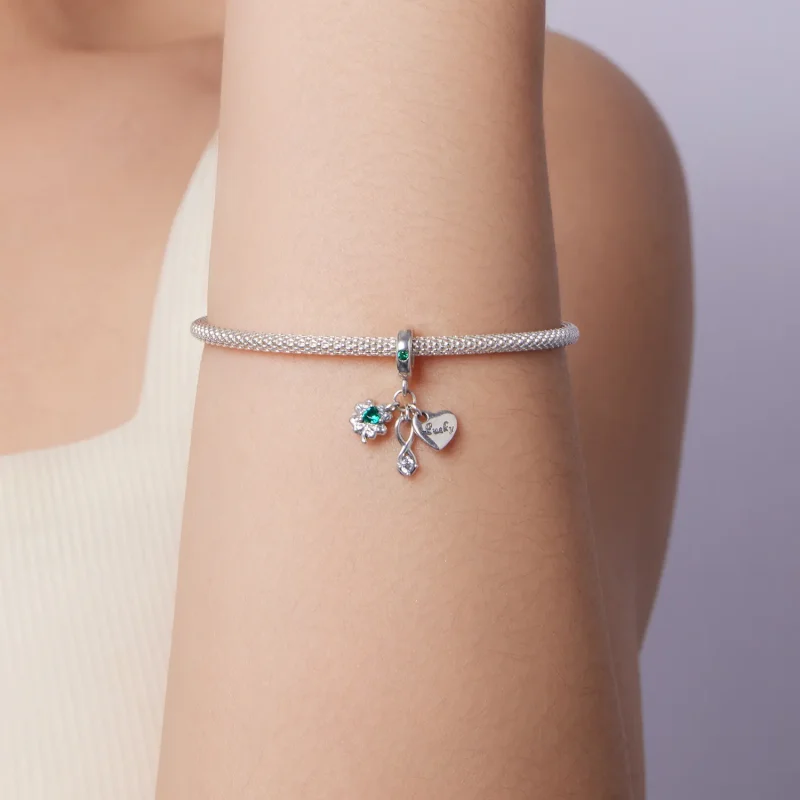(zdjęcie do) Pandora Style 925 Srebro Próby Oxydowane Zawieszka Czterolistna Koniczyna z Cyrk - Wyświetl 6