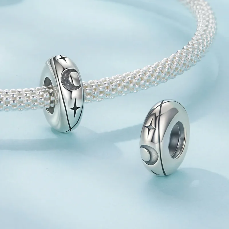(zdjęcie do) Pandora Style 925 Srebro Starlingowe Utleniona Gwiazda i Księżyc Silikonowy Kora - Wyświetl 4