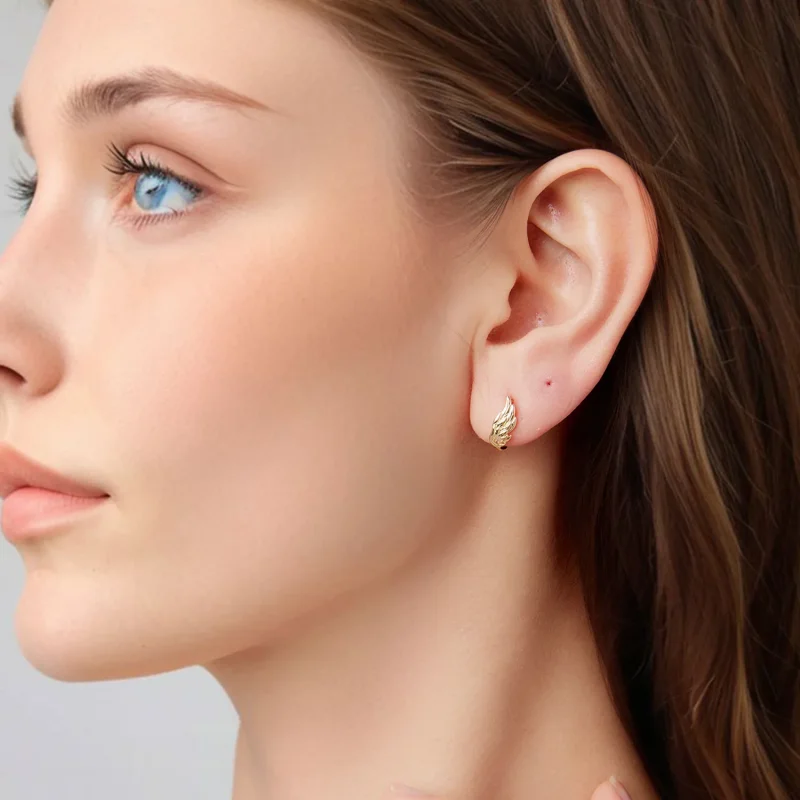 (zdjęcie do) Pandora Style 925 Srebrne Kolczyki Skrzydła z Pozłacanym Złotem - SCE1795-B - Wyświetl 8