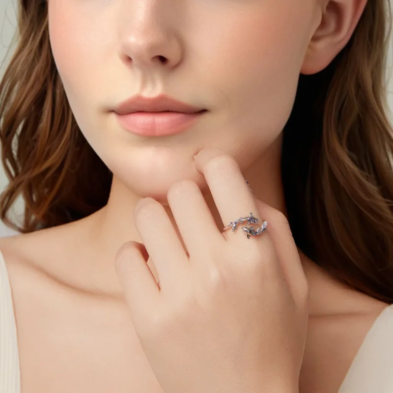 (zdjęcie do) Pandora Style 925 Srebrna Pierścionek Ryby Otwarty ze Szkłem i Oksydacją - SCR11 - Wyświetl 6