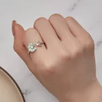 Pandora Styl Daisy Pszczoła Otwarty Pierścień - SCR929