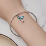 Pandora Styl Delikatny Wisiorek Charm z Błękitką - BSC858