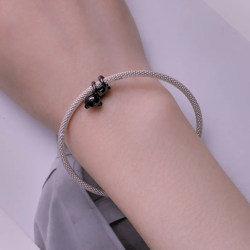 (zdjęcie do) Pandora Styl Mały Uroczy Miś Charm - SCC2508 - Wyświetl 6