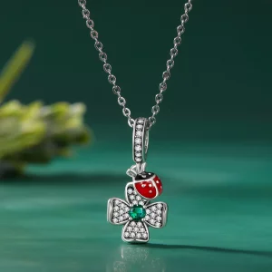 Pandora Styl Szczęśliwy Czterolistna Koniczynka Żuczka Wisiorek Charm - SCC2523