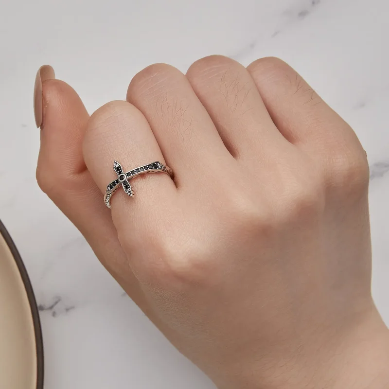 (zdjęcie do) Pandora Styl Wintage Krzyż Pierścionek - SCR930 - Wyświetl 5