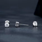 Pandora Style 0.5 karatowe kolczyki sztuczne z białego złota z czterema szponami - MSE003-S