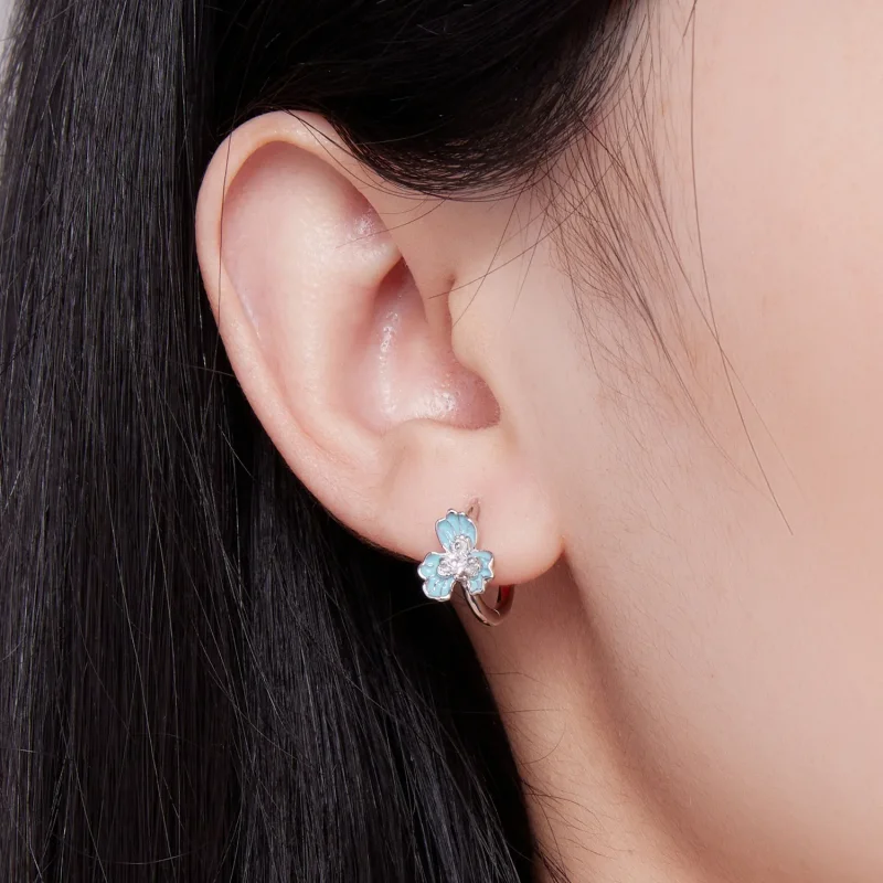 (zdjęcie do) Pandora Style Blue Iris kolczyki w formie obręczy - BSE843 - Wyświetl 5