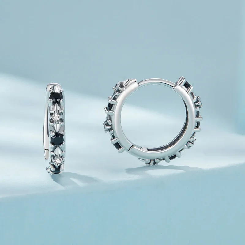 (zdjęcie do) Pandora Style Iris Kolczyki na zawiasach - SCE1605-BK - Wyświetl 2