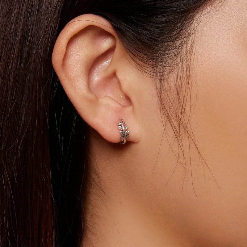 (zdjęcie do) Pandora Style Kolczyki Hoops z Liśćmi - BSE500-A - Wyświetl 7