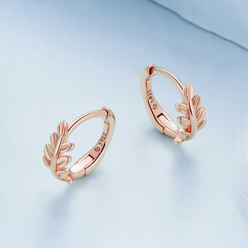 (zdjęcie do) Pandora Style Kolczyki z zawieszkami w kształcie liści - BSE500-C - Wyświetl 3