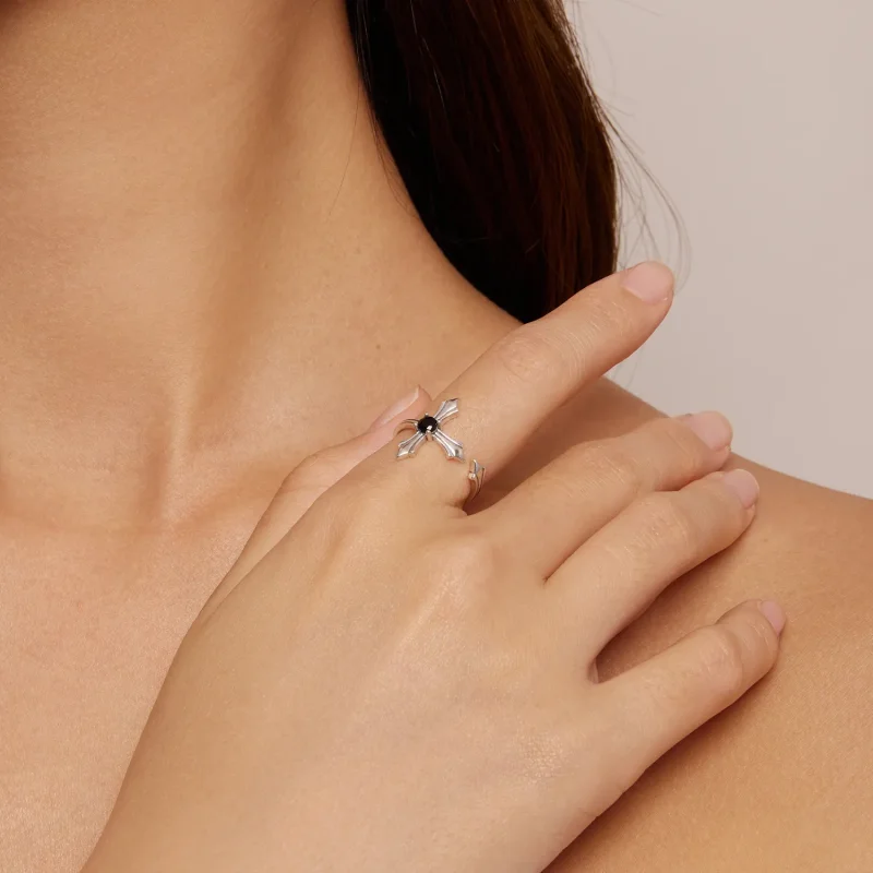 (zdjęcie do) Pandora Style Krzyżowy Otwarty Pierścionek - SCR939 - Wyświetl 4
