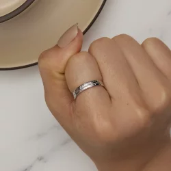 Pandora Style Prosty i Uroczy Pierścionek z Jesiennymi Liśćmi - BSR444