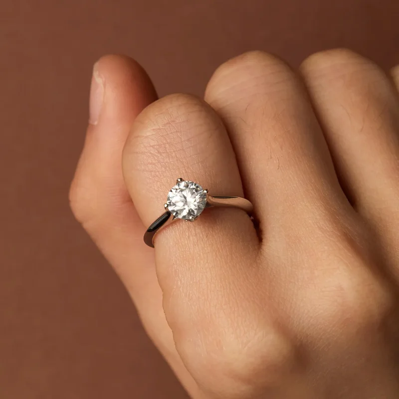 (zdjęcie do) Pierścień zaręczynowy w stylu Pandora z 1-karatowym brylantem Moissanite - MSR03 - Wyświetl 7