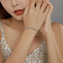 Otwarta bransoletka bangle Srebrna kula - SCB198